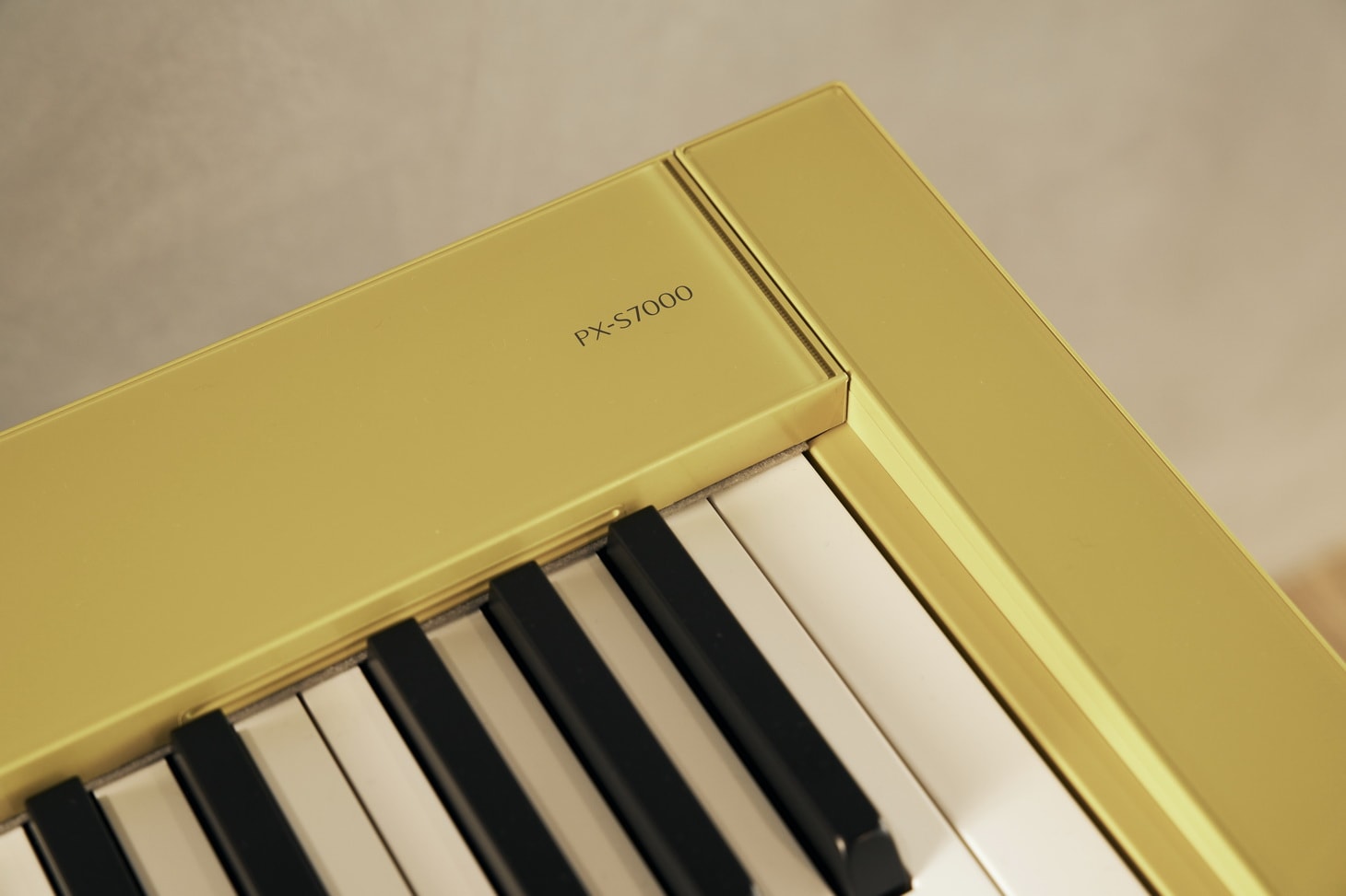 PX-S7000HM_MOODPIC_JAPAN_2022_0615_2836_R Casio Privia PX-7000HM right corner