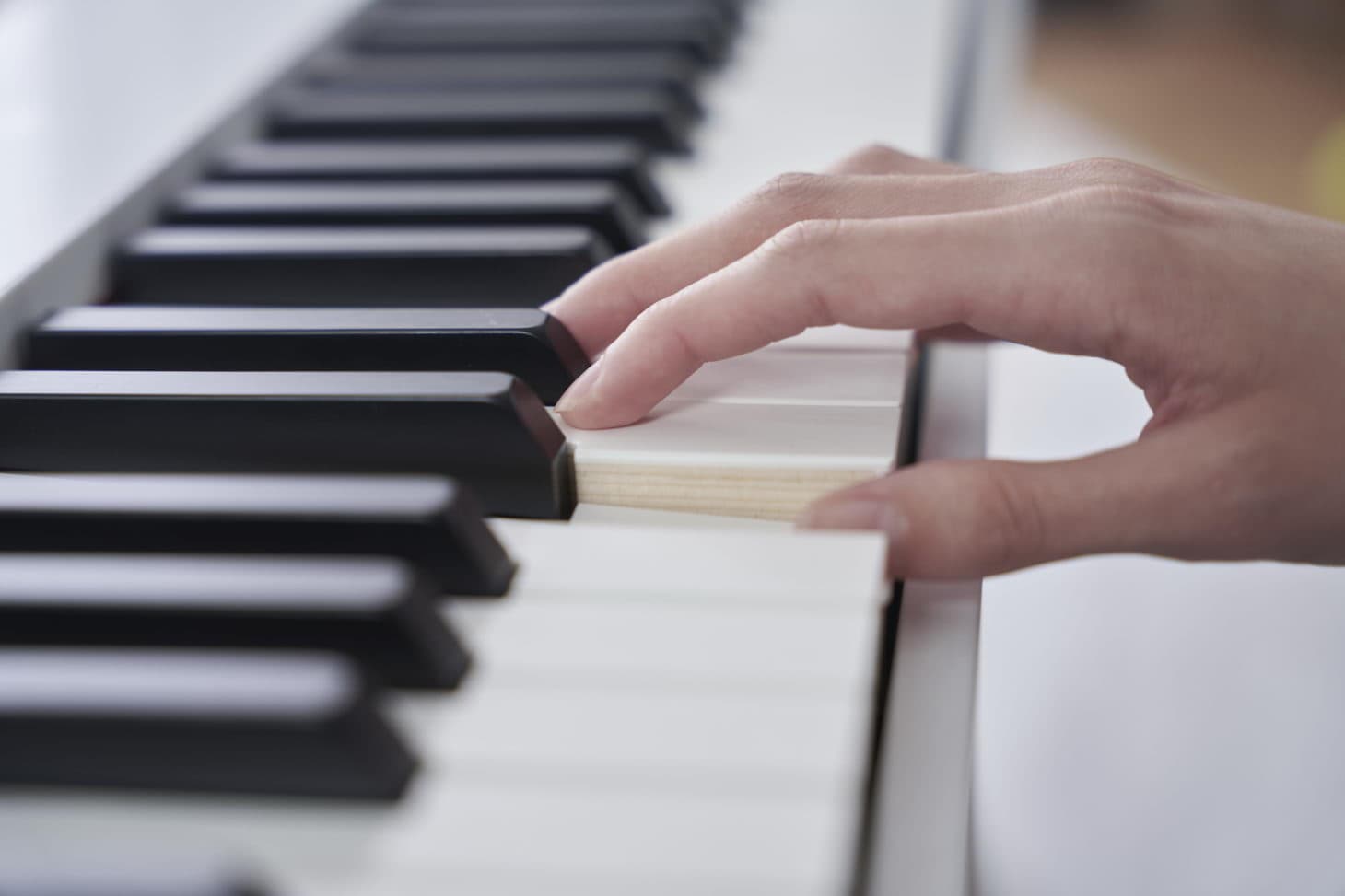 PX-S7000WE_MOODPIC_JAPAN_2022_0615_1347 Casio Privia PX-7000WE play