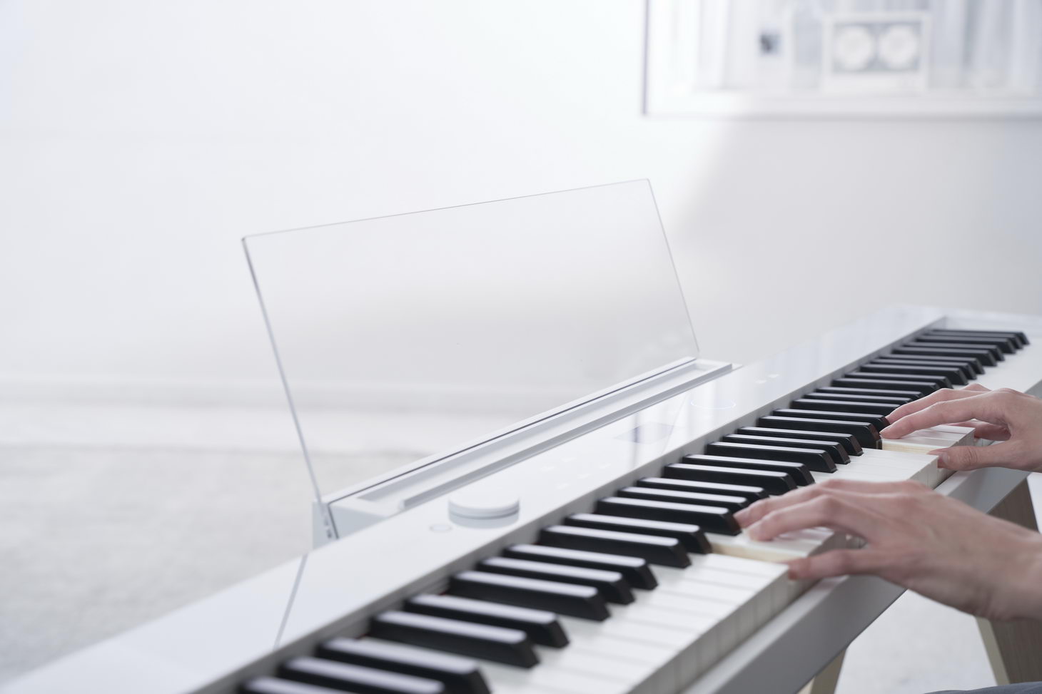 PX-S7000WE_MOODPIC_JAPAN_2022_0615_1386 Casio Privia PX-7000WE play