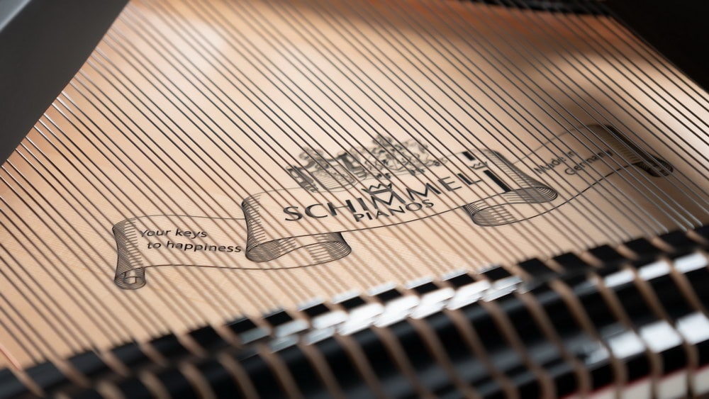Schimmel Flügel C169 BlackPearl Flügel Schimmel C169 BlackPearl Resonanzboden und Saiten
