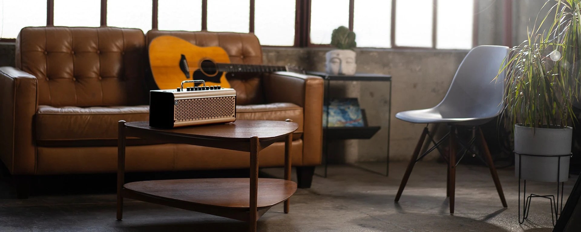 Yamaha THR30II Wireless Image Photo Yamaha THR30II Wireless Lifestyle image