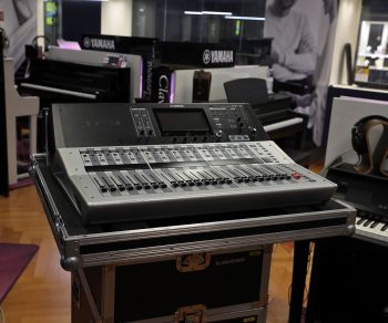 Yamaha TF3 Digitalmixer Front