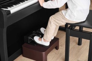 Yamaha-CLP-845B_FC35 Yamaha Clavinova CLP-745 FC-35 Pedal für Kinder